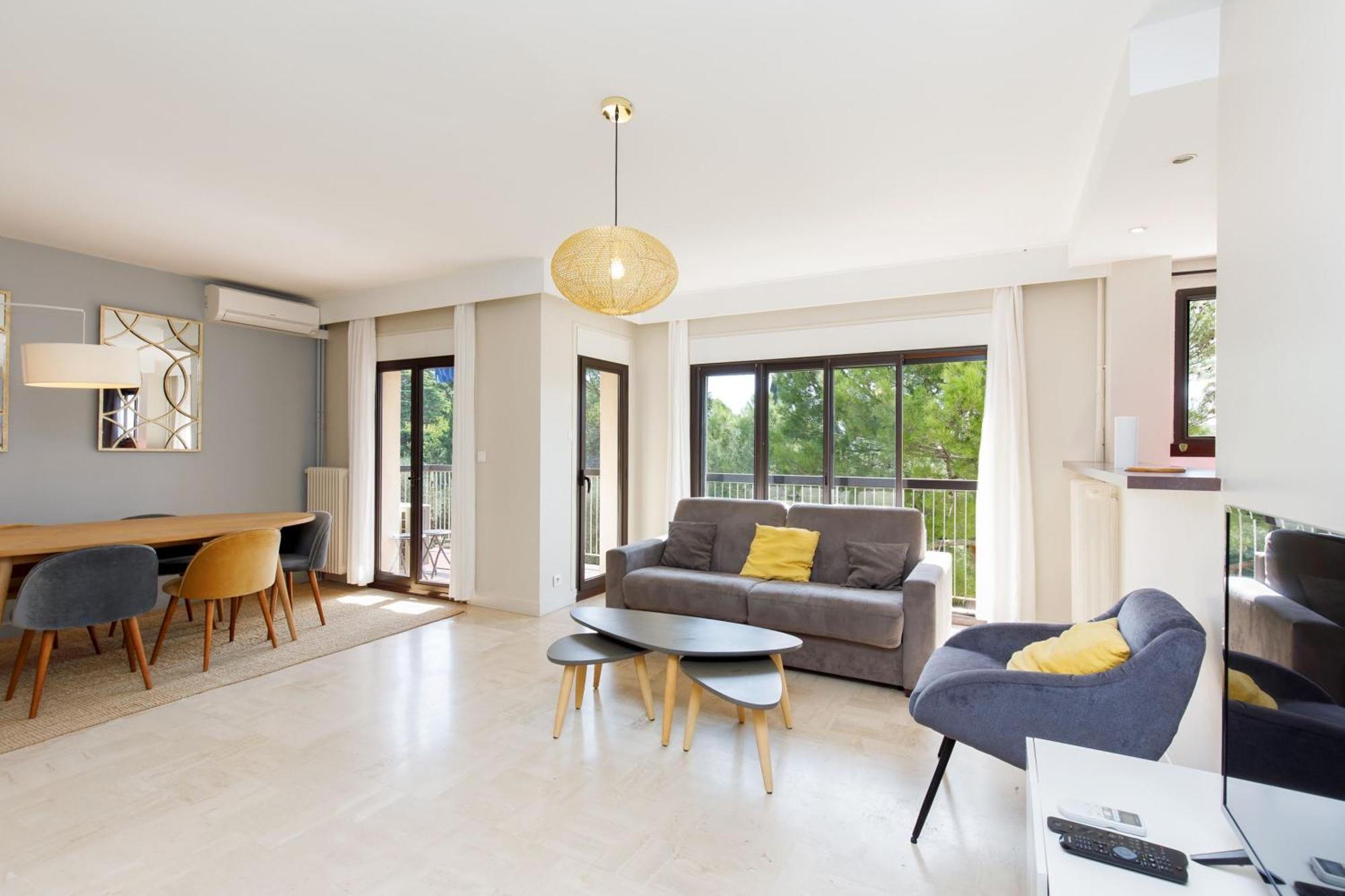 Appartement 3P 71 M2 Avec Parking Gratuit A 戛纳 外观 照片